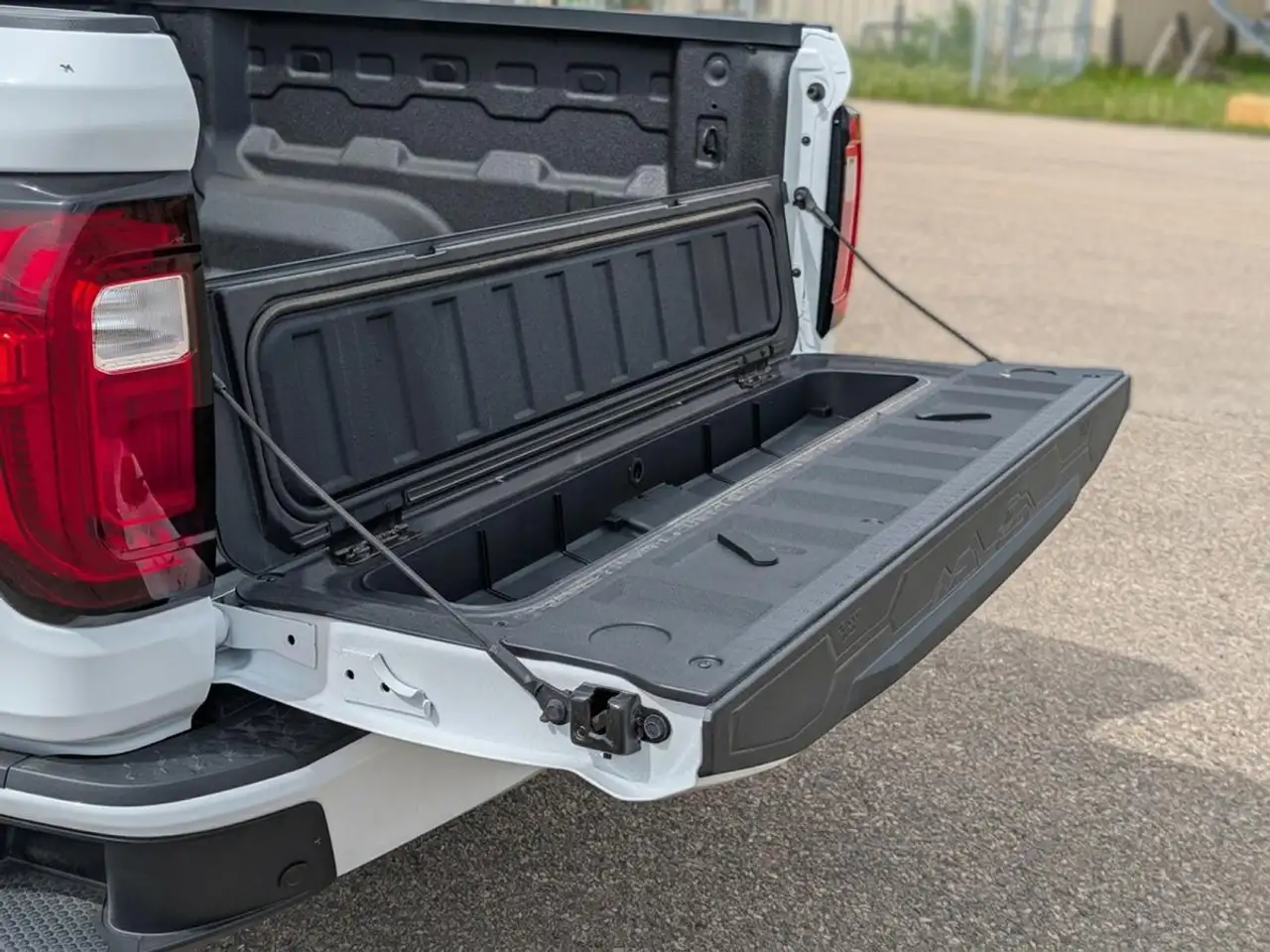 GMC Canyon снимка GMC Canyon
