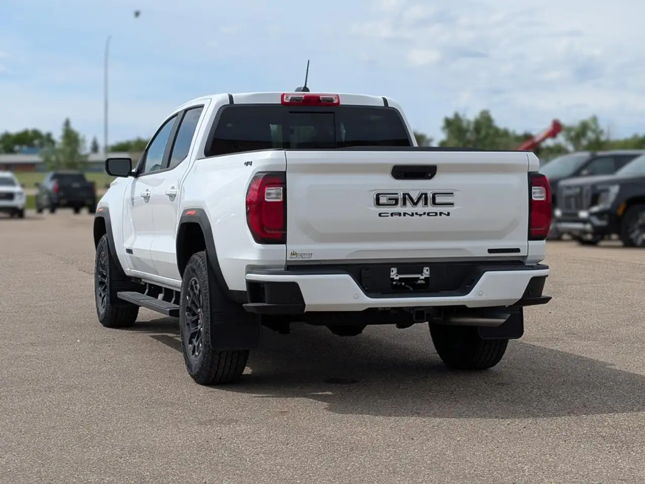 GMC Canyon снимка GMC Canyon