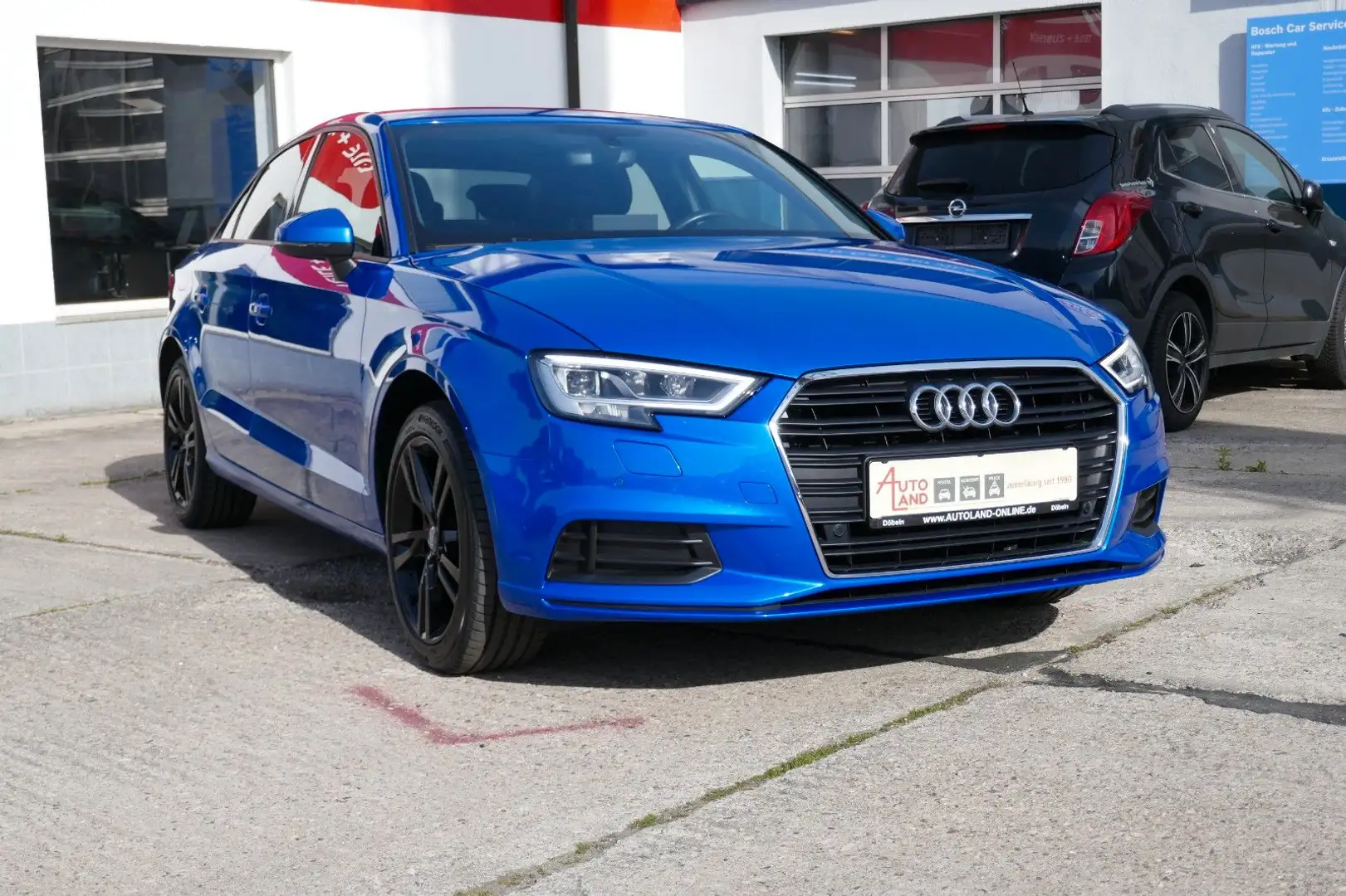 Audi A3 Limousine 35 TFSI  LED/PDC/SHZ/DAB+ Blau - 1