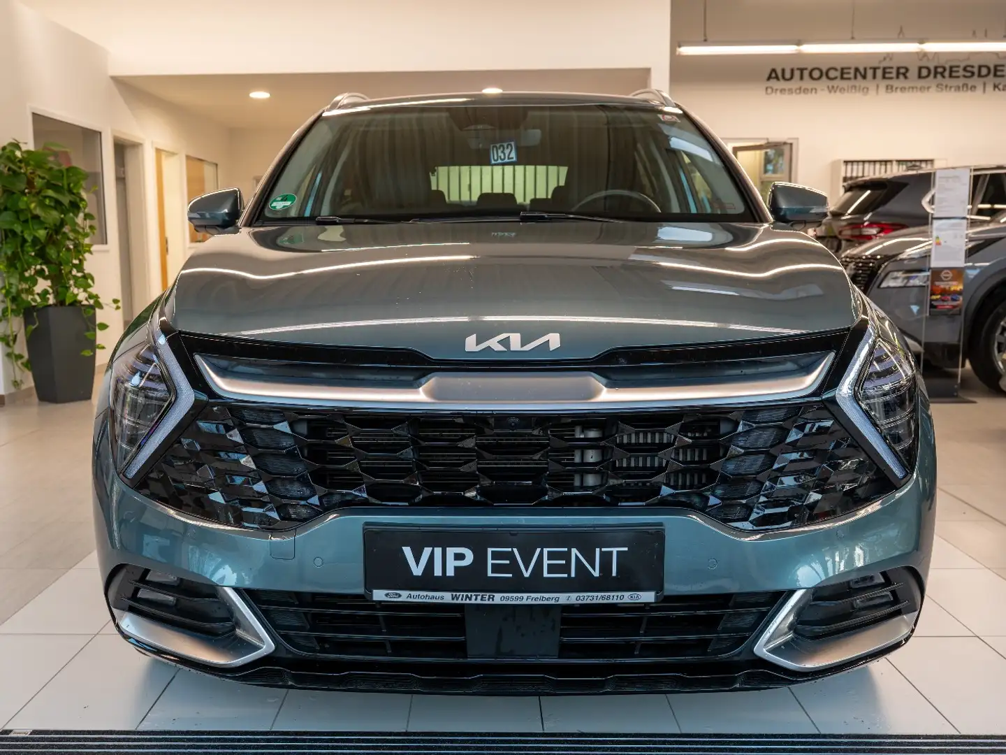 Kia Sportage 1.6T-GDI 4WDSpirit ACC+LED+Navi+SHZ+360 Grau - 2