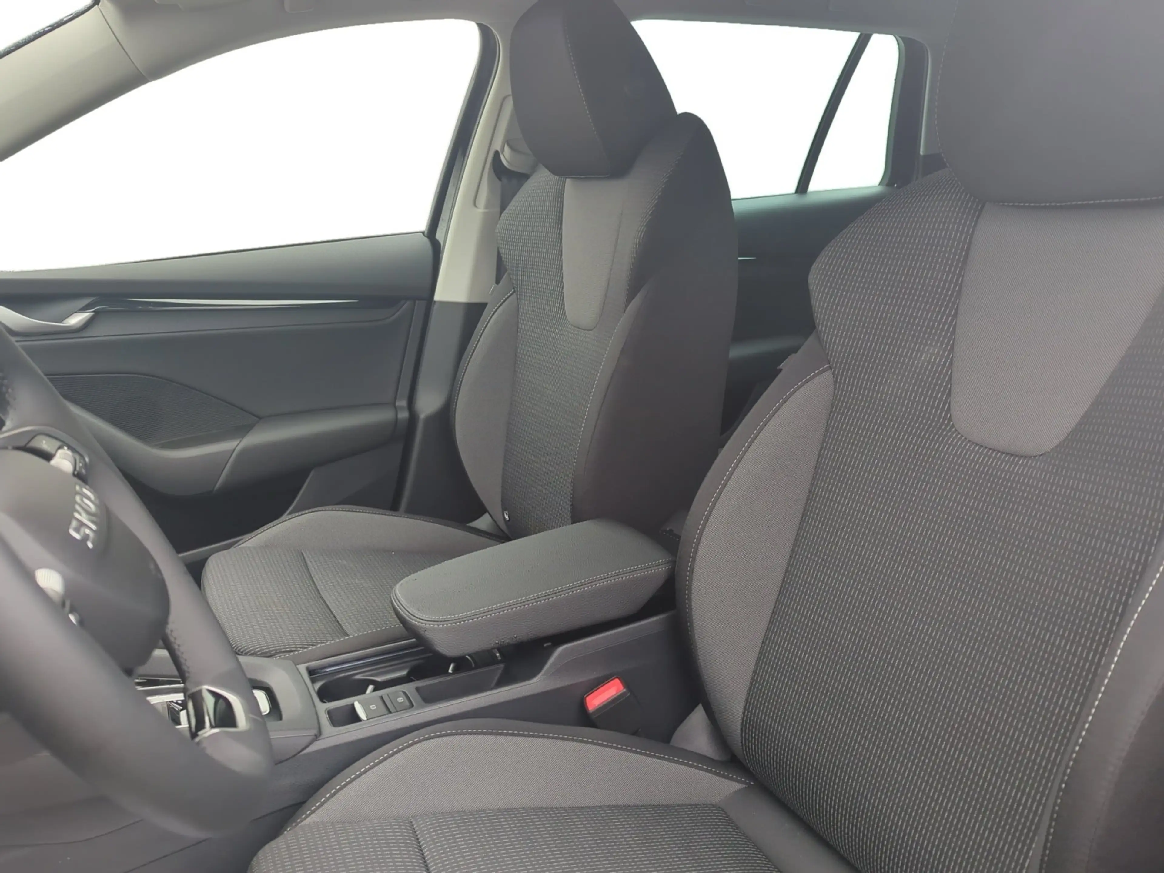 Skoda Octavia Combi Selection 1.5 TSI DSG ACC*AHK*LED — photo 8