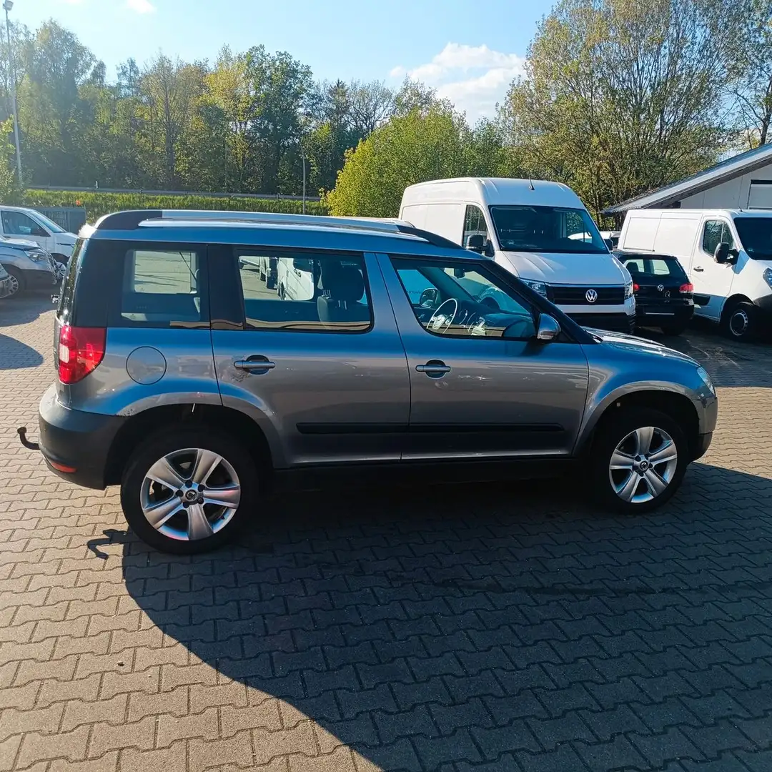 Skoda Yeti Experience 4x4 Grau - 2