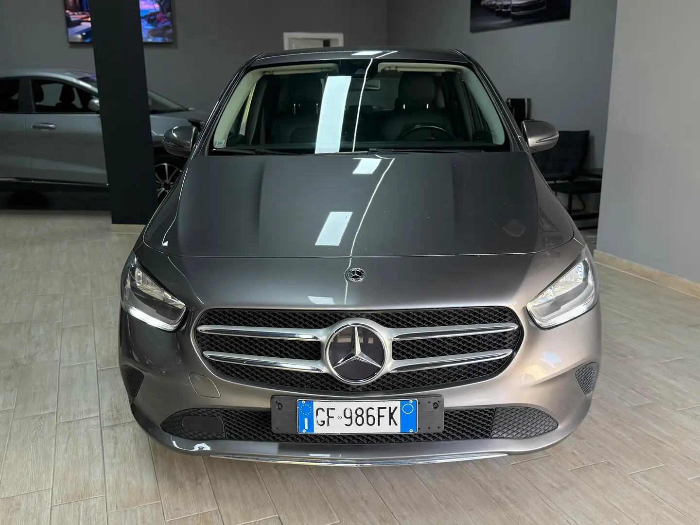 Mercedes-Benz B 180 d Sport auto Grigio - 2