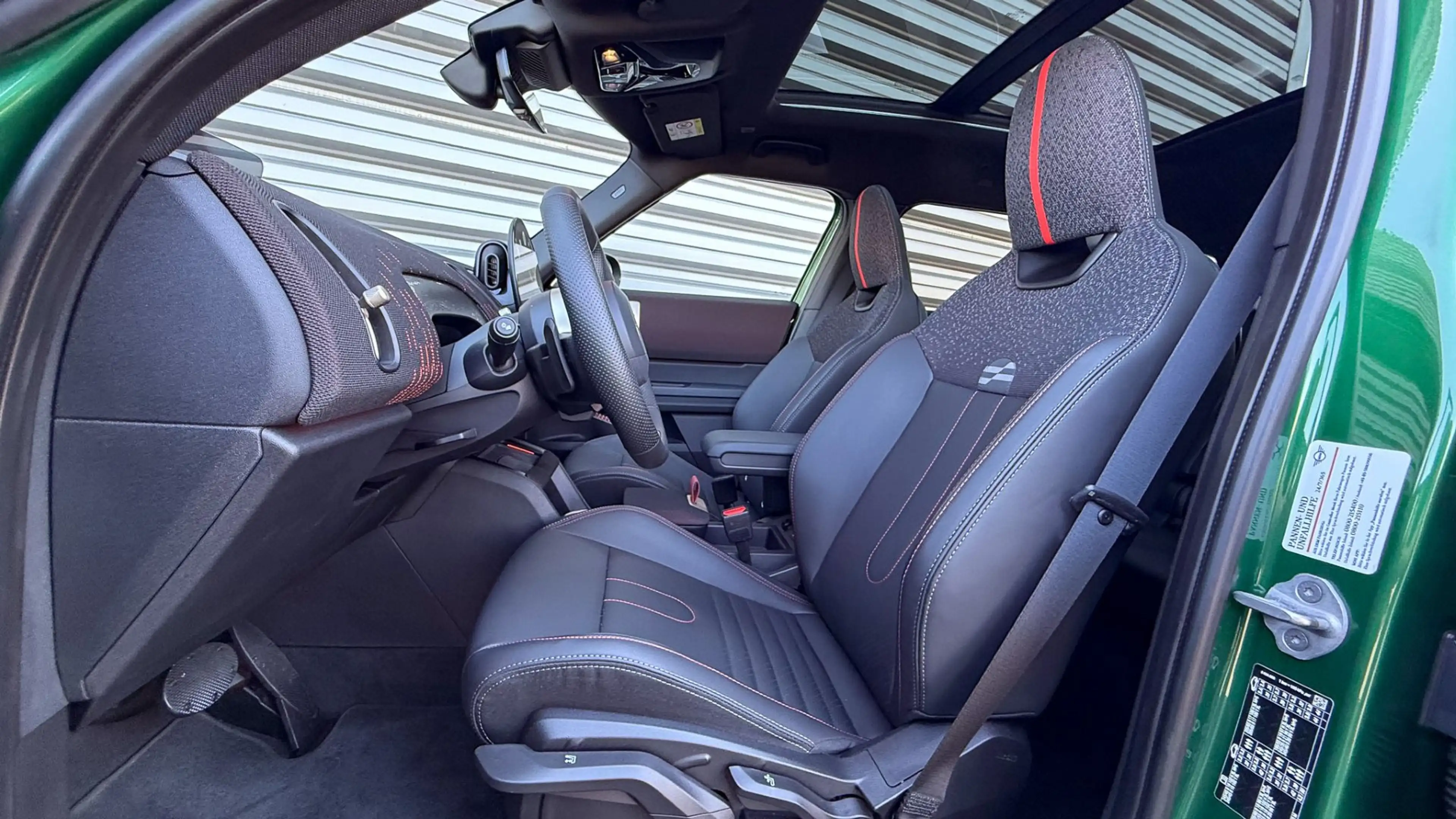 MINI Countryman D John Cooper Works Trim — photo 12