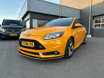 Ford Focus 2.0 EcoBoost ST-3 Navi 250 PK !! Leder