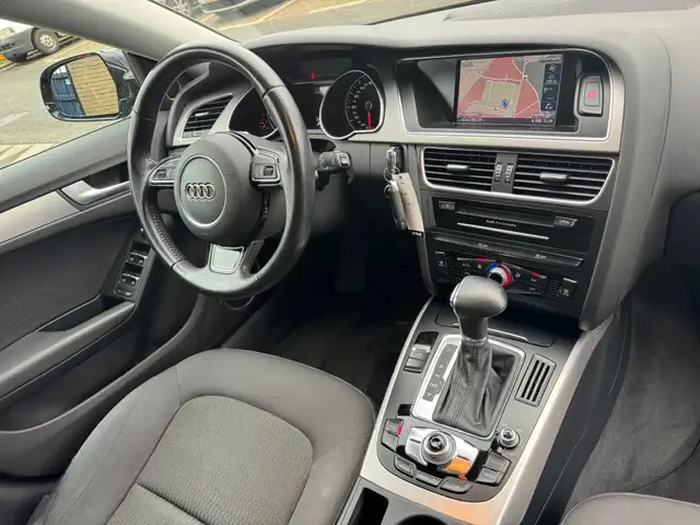 Audi A5 view 3