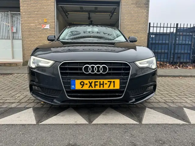 Audi A5 view 5