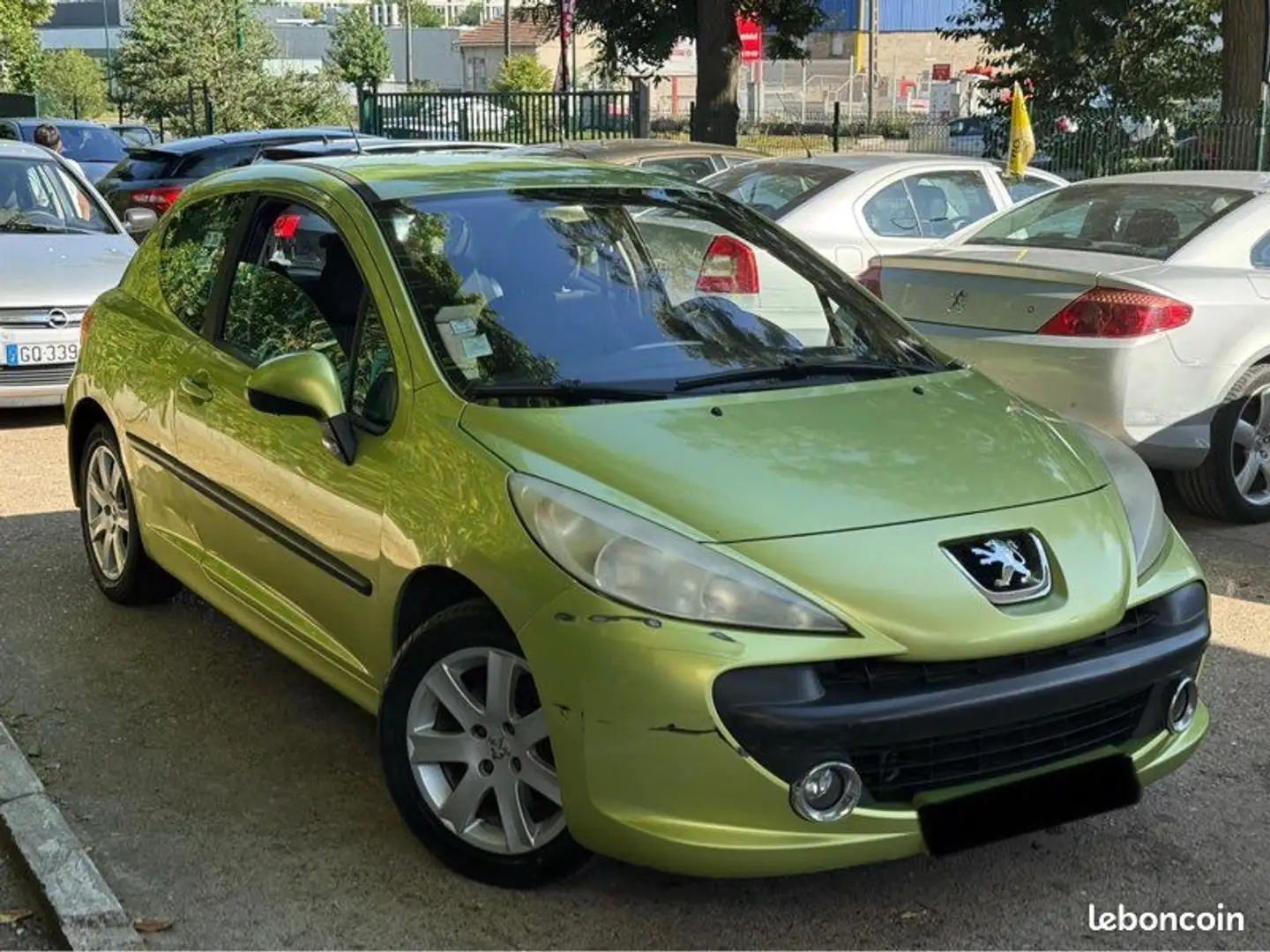 Peugeot 207 1.6 HDi 90CV Année 07-2006 300.000KM CT OK à 1990  Vert - 2