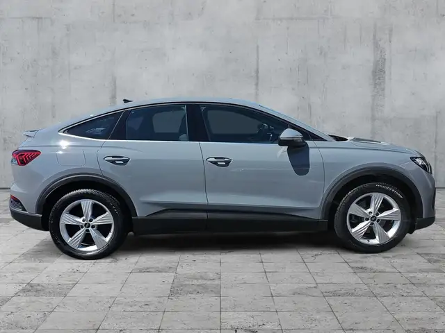 Audi Q4 E-Tron view 7