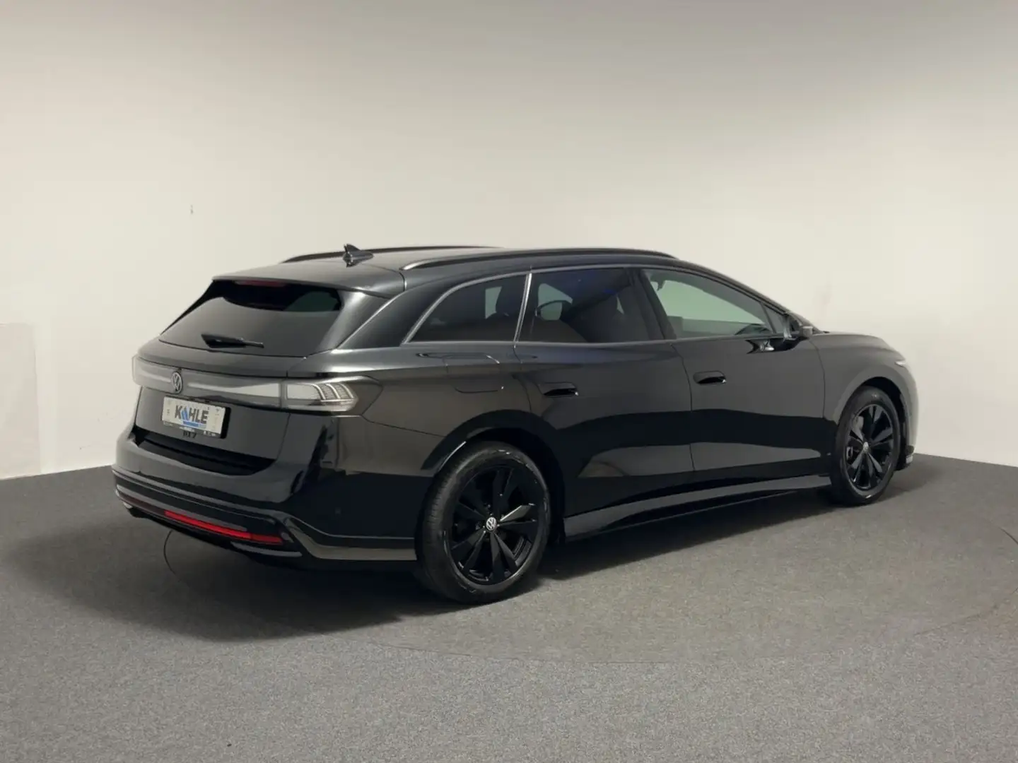 Volkswagen ID.7 Tourer Pro S 210 kW (286 PS) 86 kWh 1-Gang-Automat Noir - 2