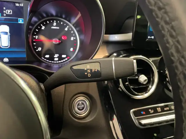 Mercedes-Benz GLC view 16