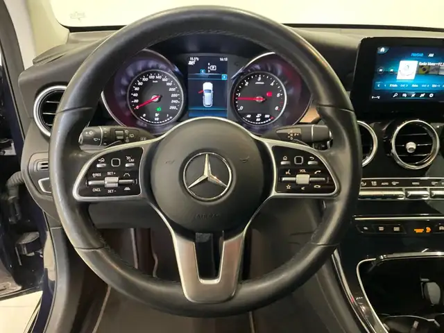 Mercedes-Benz GLC view 17
