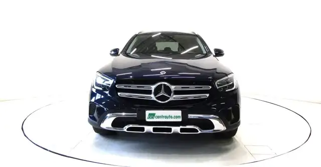 Mercedes-Benz GLC view 2