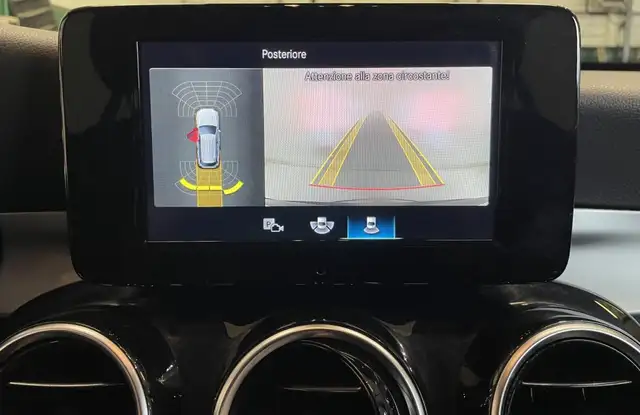 Mercedes-Benz GLC view 10