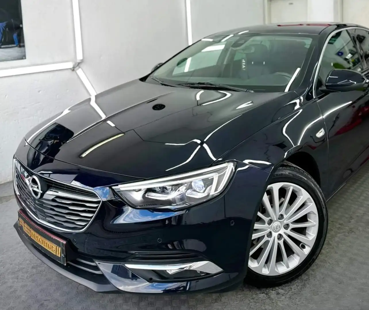 Opel Insignia Grand Sport 1.5 Direct InjectionTurbo Aut Exclusiv - 1