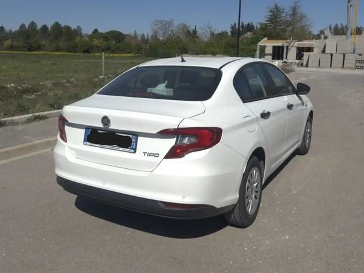 Fiat Tipo 5 Portes 1.4 95 ch Blanc - 1