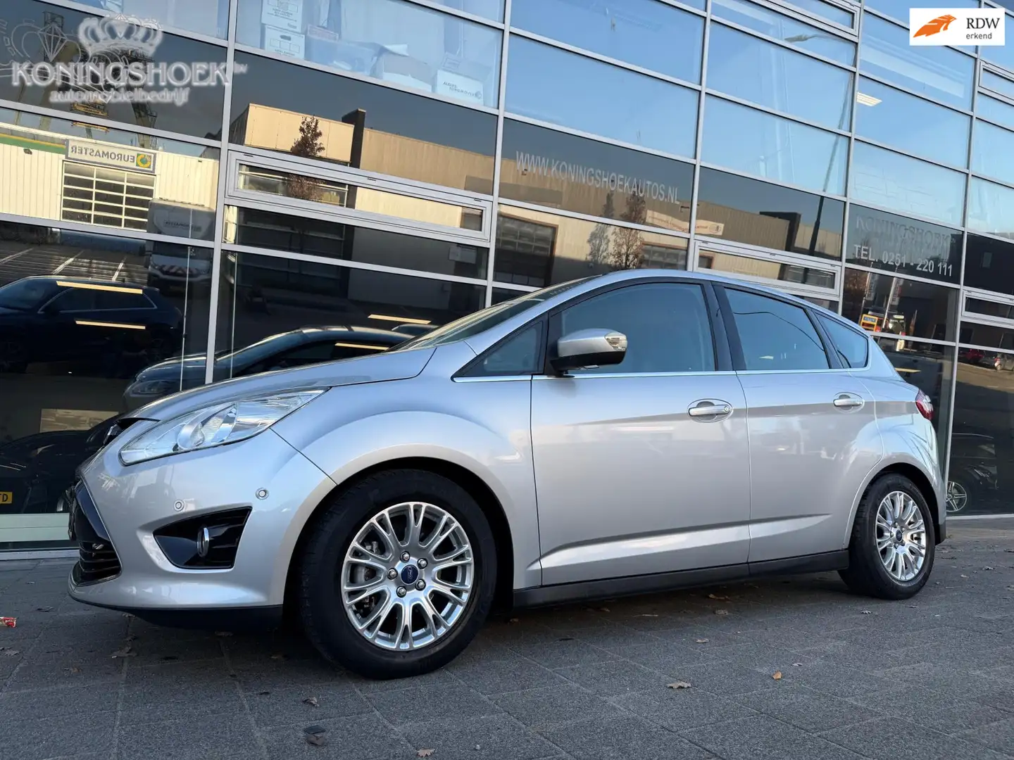 Ford C-Max 1.6 FlexiFuel Titanium Grau - 1