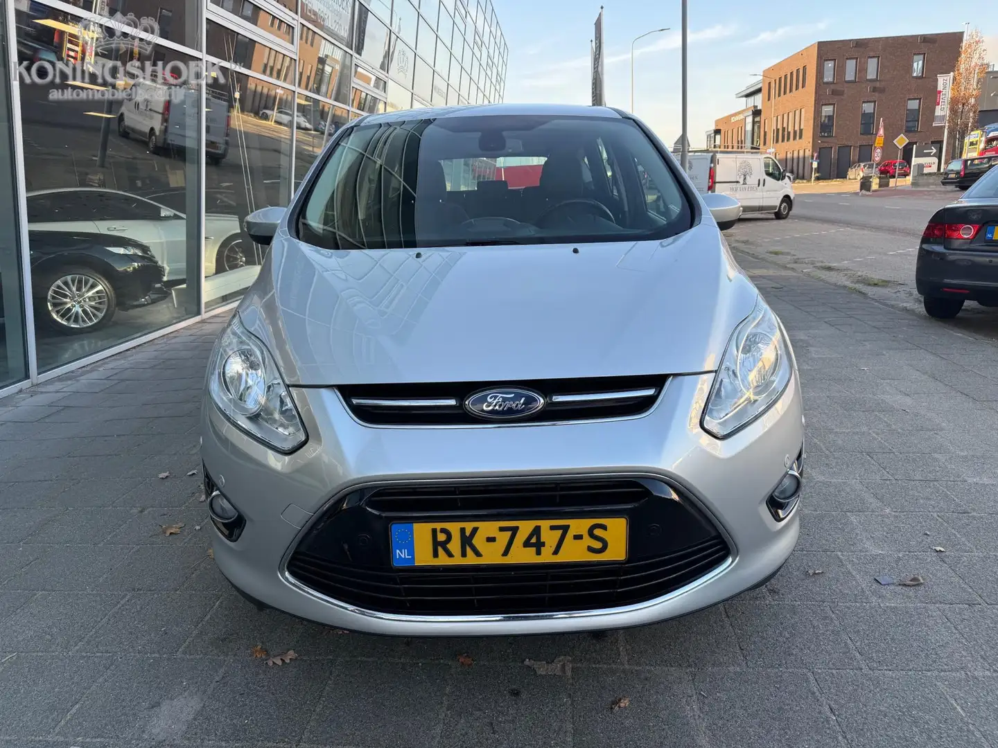 Ford C-Max 1.6 FlexiFuel Titanium Grau - 2