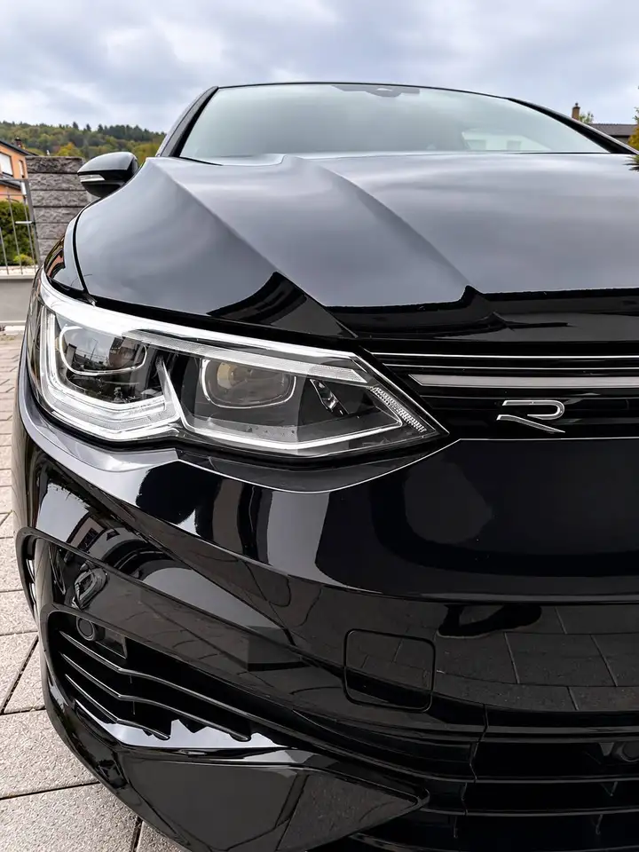 Volkswagen Golf R