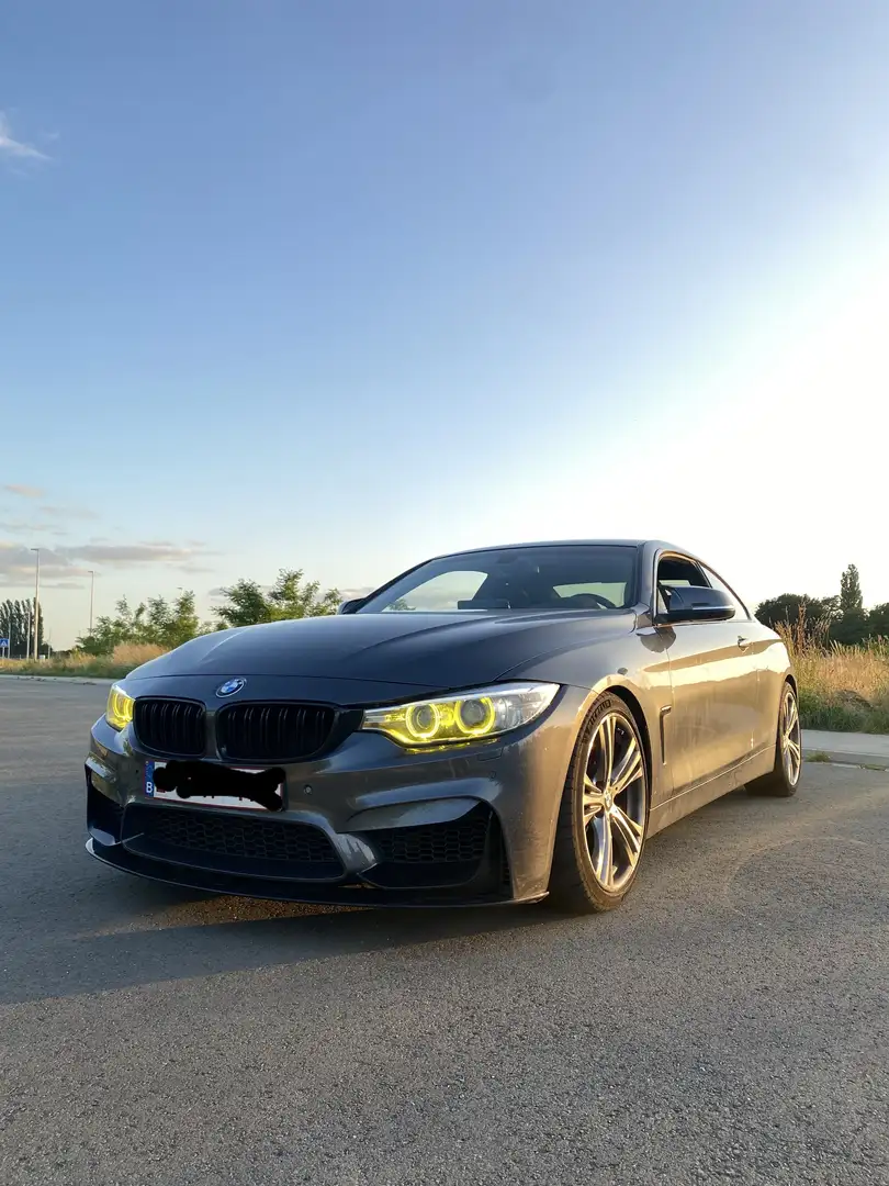 BMW 420 420i Coupe Sport-Aut. Sport Line Grijs - 2