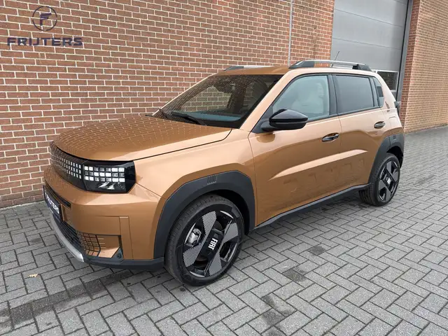 Fiat Grande Panda 44 kWh La Prima [NIEUW]