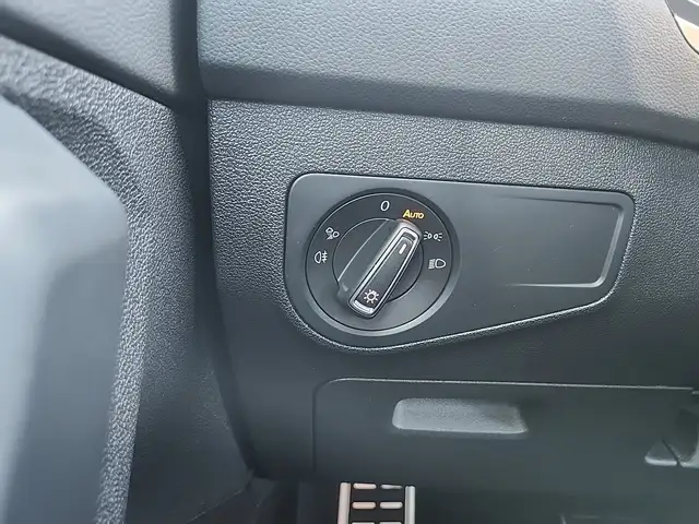 Volkswagen Tiguan view 24