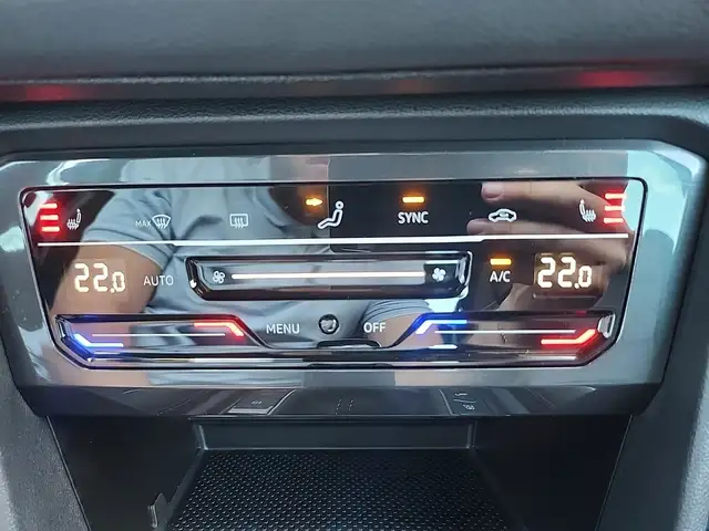 Volkswagen Tiguan view 11
