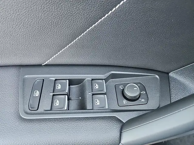 Volkswagen Tiguan view 25