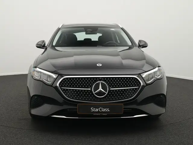 Mercedes-Benz E-Class view 2