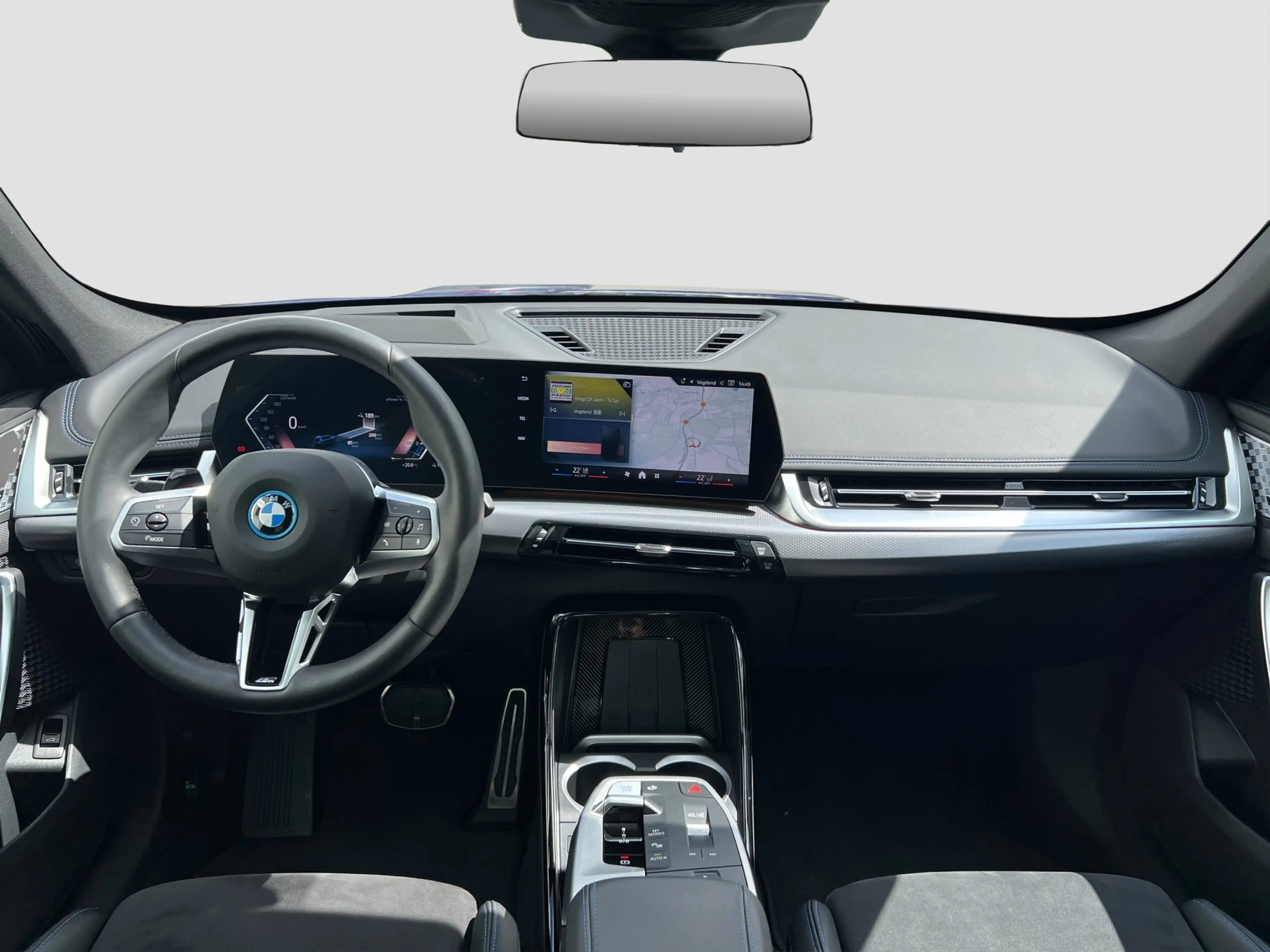 BMW iX1 xDrive30 ///M-Sport PRO ACC PanoSD SpurAss — photo 12