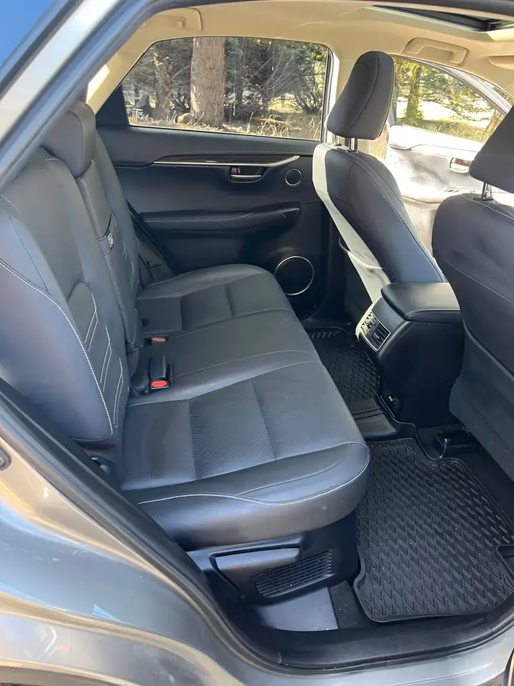 Lexus NX снимка Lexus NX