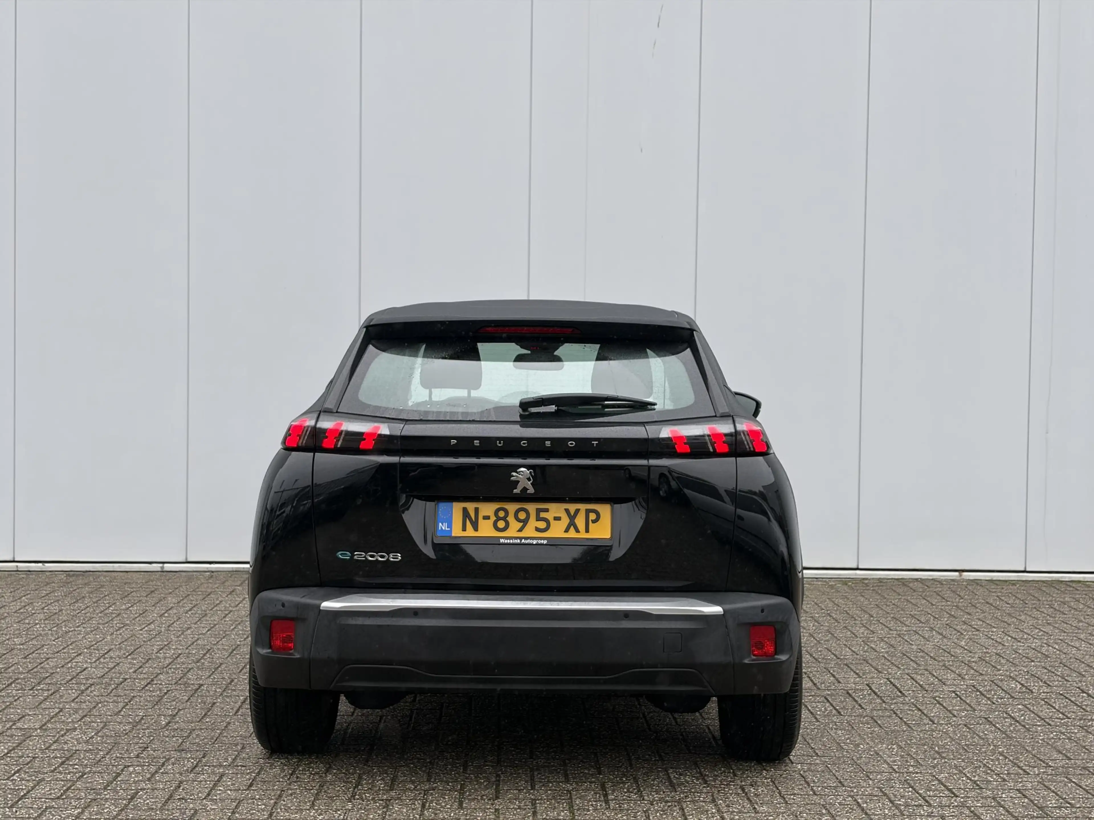 Peugeot e-2008 EV Active Pack 50 kWh | SOH 93,2 % | CarPlay | Par — photo 7