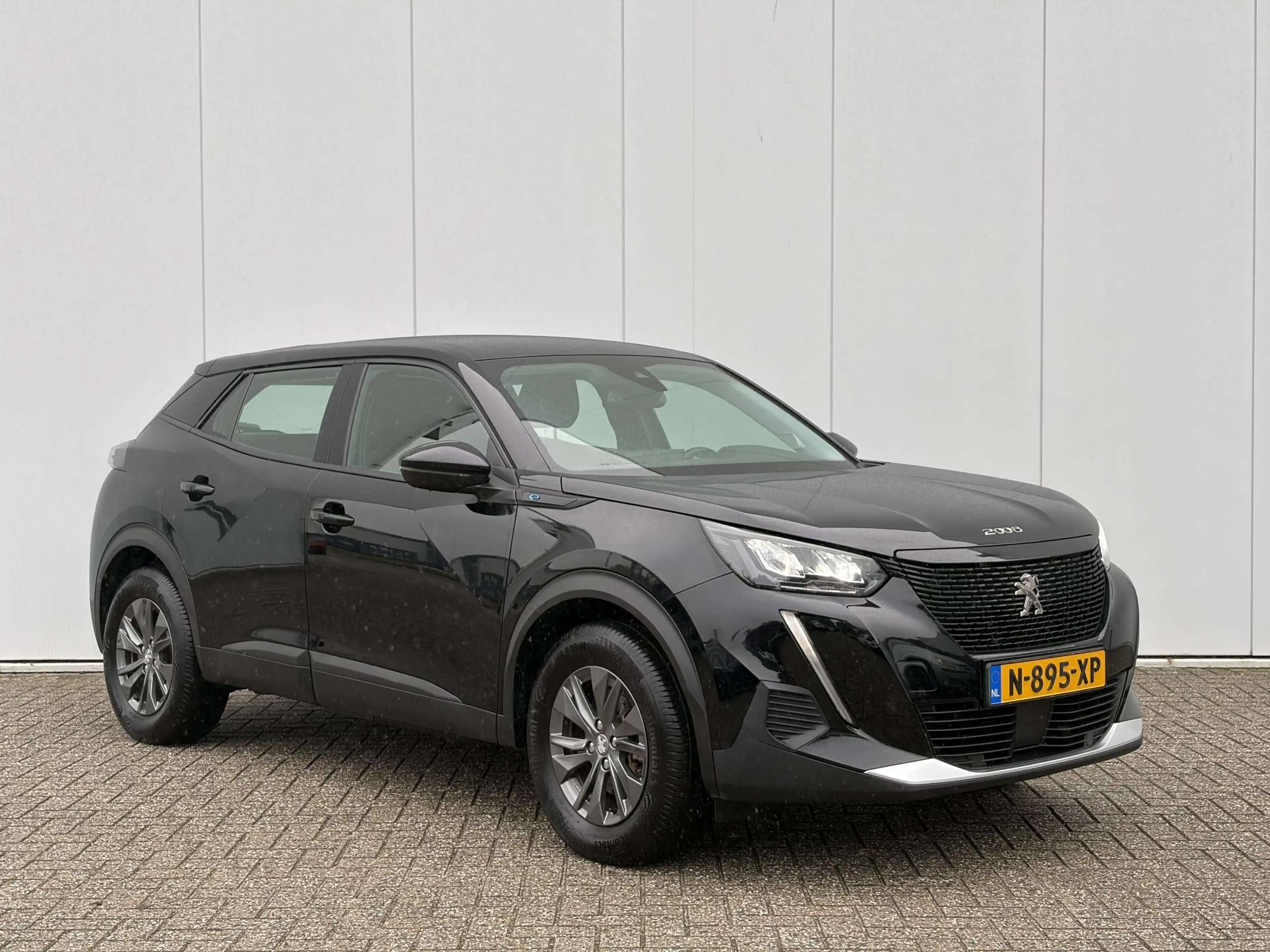 Peugeot e-2008 EV Active Pack 50 kWh | SOH 93,2 % | CarPlay | Par — photo 4