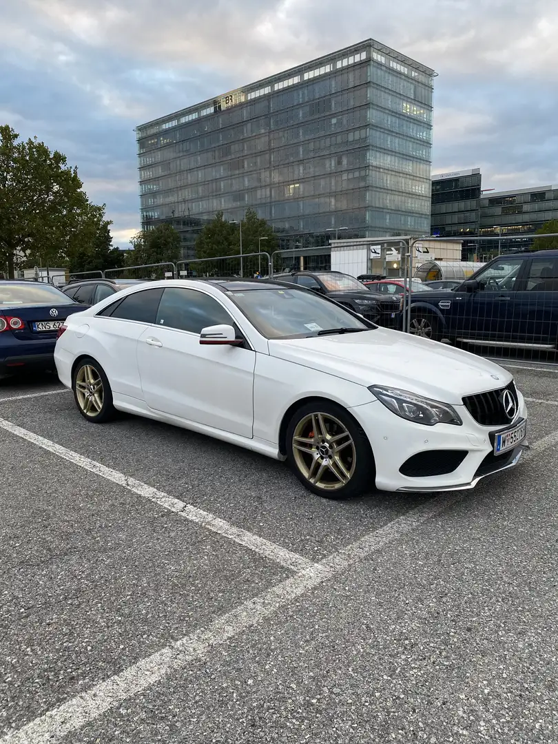 Mercedes-Benz E 220 CDI Weiß - 1