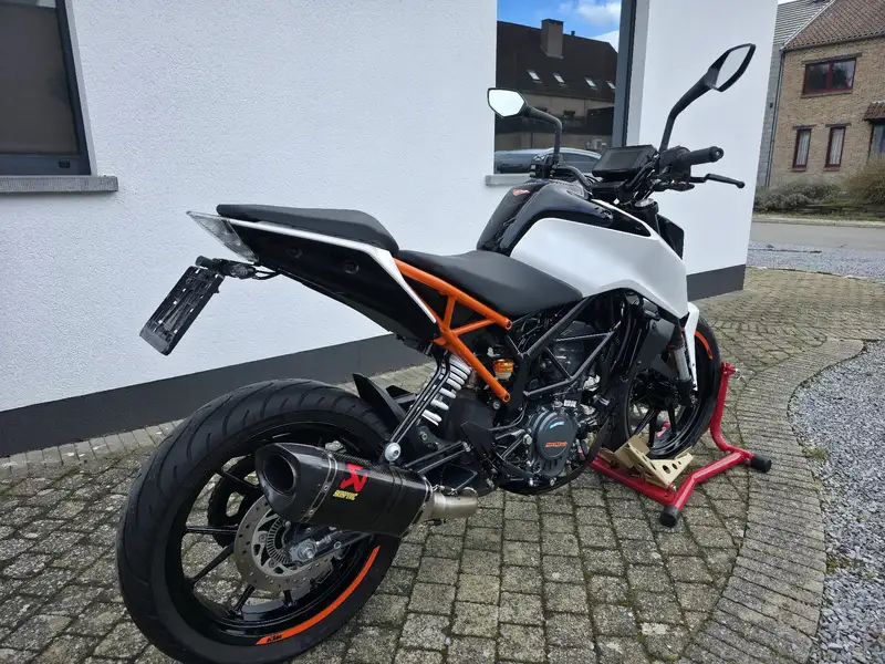 KTM 125 Duke - foto 5