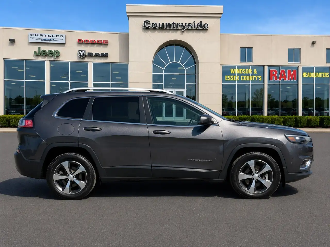 Jeep Cherokee photo Jeep Cherokee