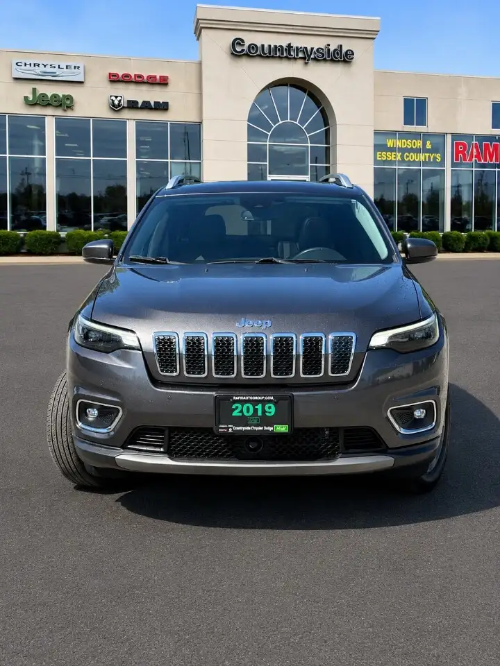 Jeep Cherokee photo Jeep Cherokee