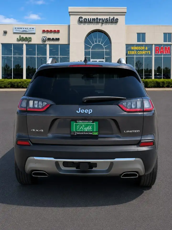 Jeep Cherokee photo Jeep Cherokee