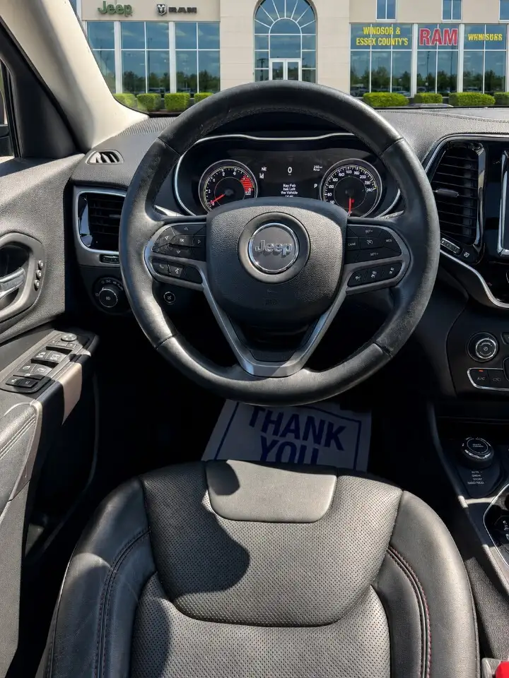 Jeep Cherokee photo Jeep Cherokee