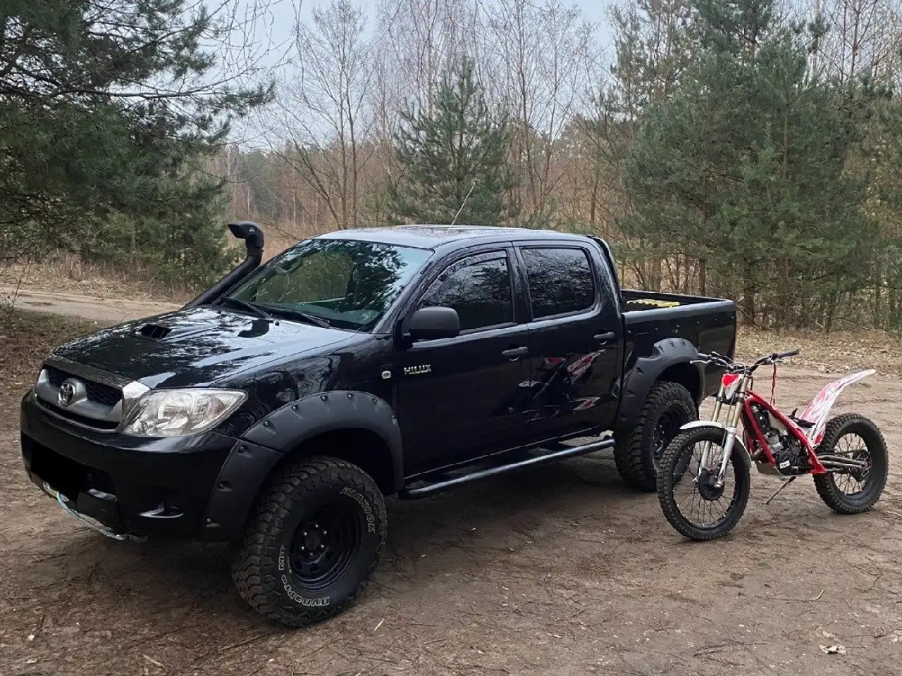 Toyota Hilux