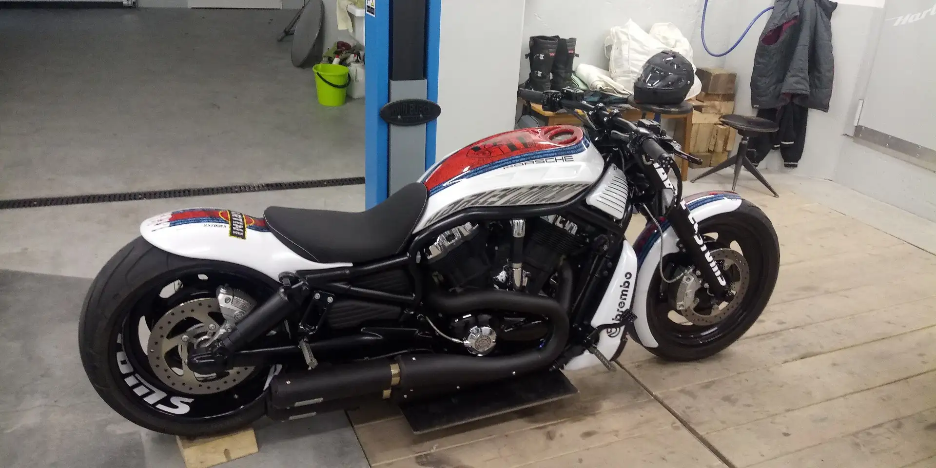 Harley-Davidson V-Rod Martini Racing Alb - 2