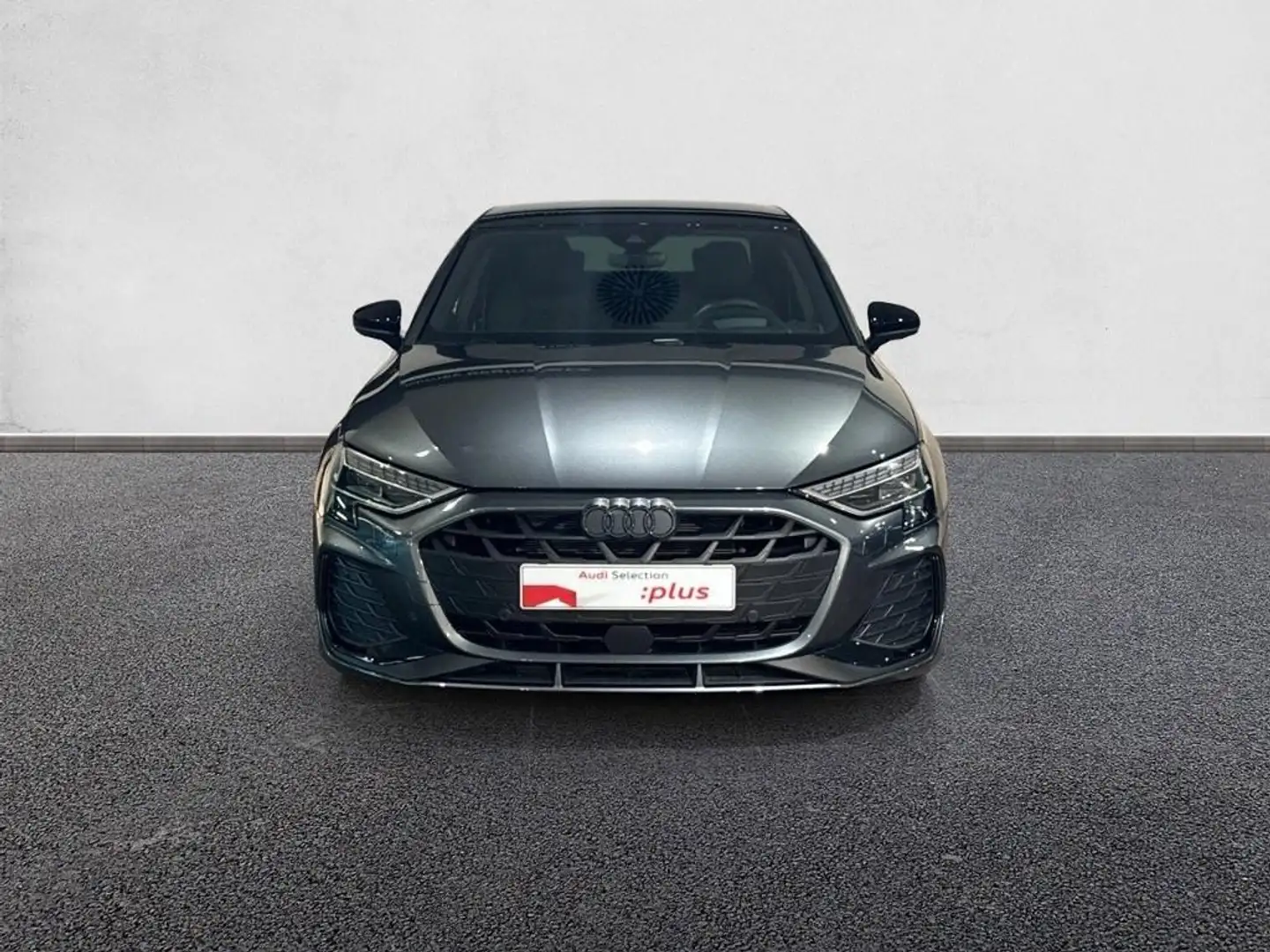 Audi A3 Sedán 35 TFSI Black line edition S tronic Gris - 2