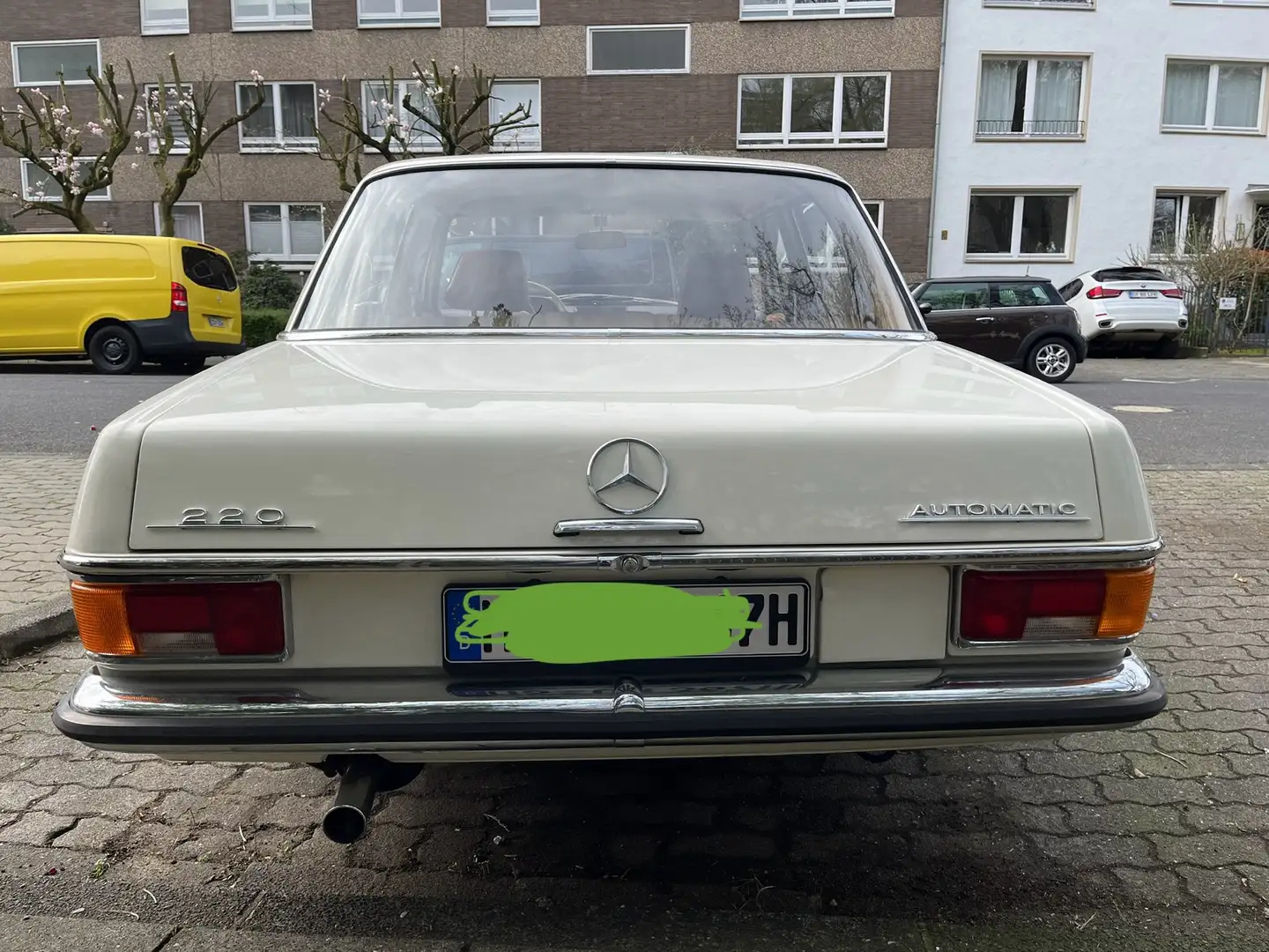 Mercedes-Benz 220 /8 bijela - 2