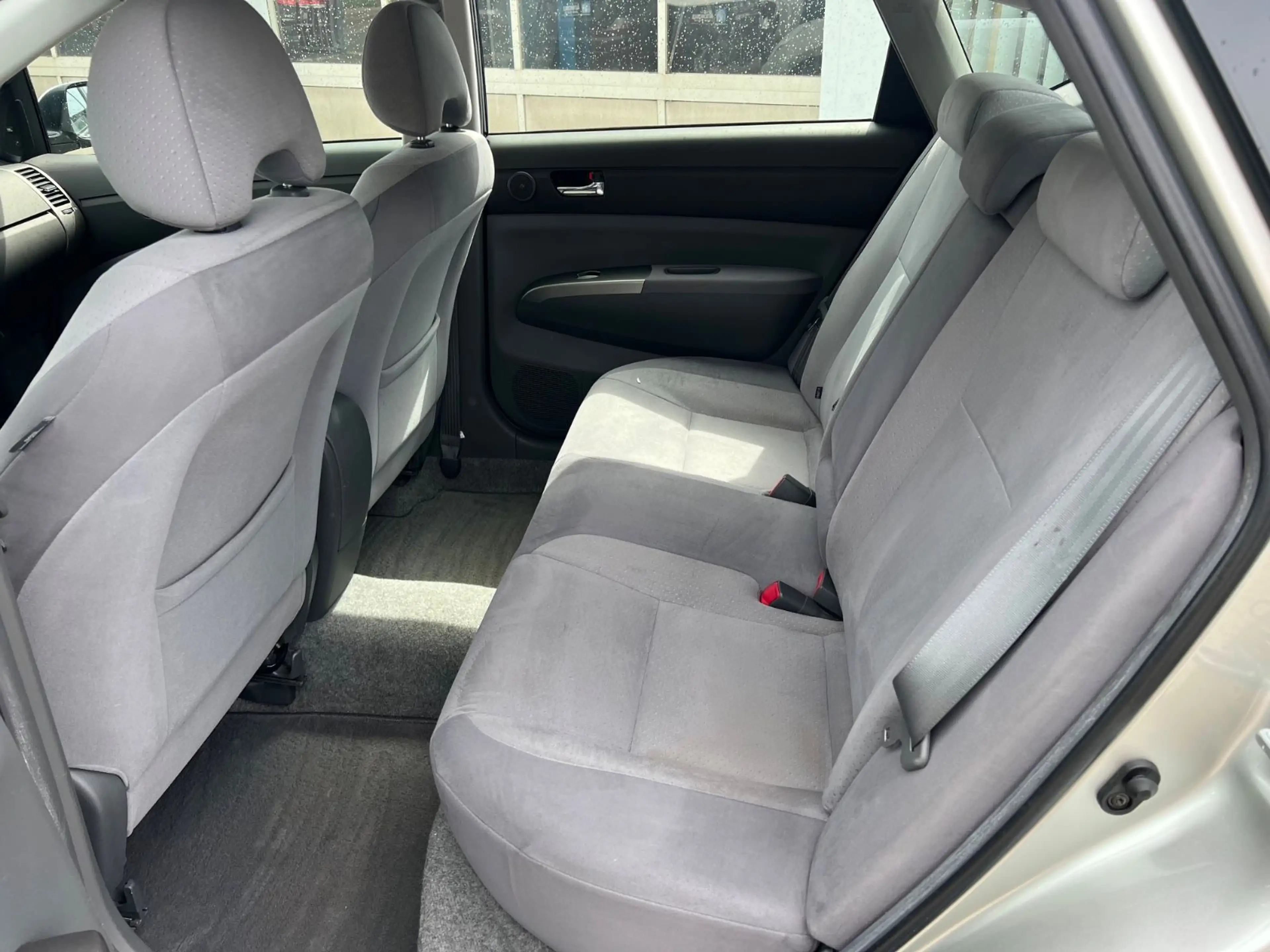 Toyota Prius Executive — photo 9