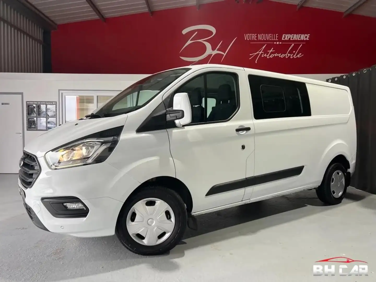 Ford Transit Custom 320 L2H1 2.0 EcoBlue 130 Cabine Approfondie Trend Business BVM6 (TVA Récup) - 1