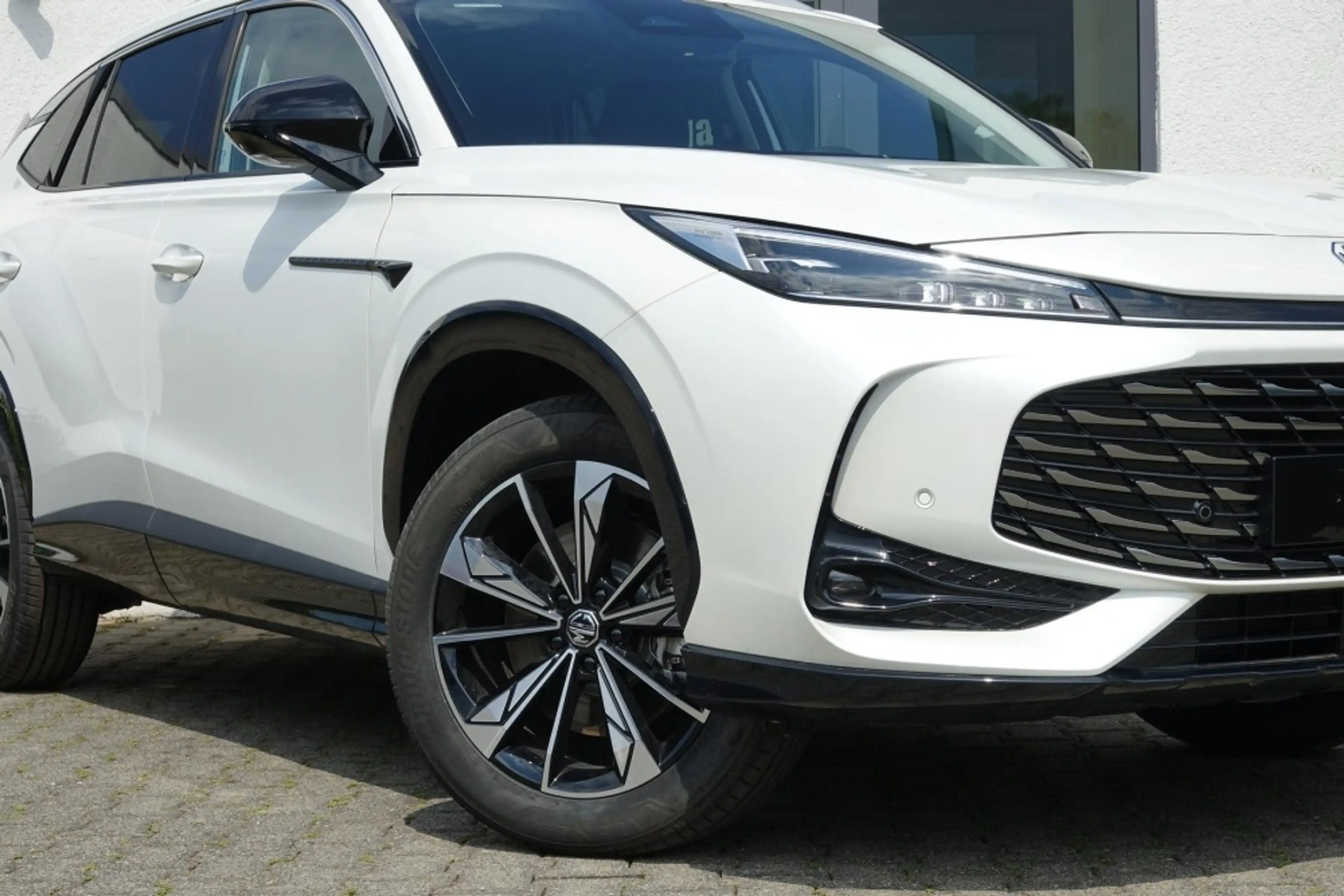 MG HS Hybrid+ Luxury 224PS SOFORT! — photo 4