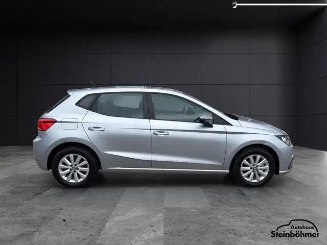 Seat Ibiza view 9