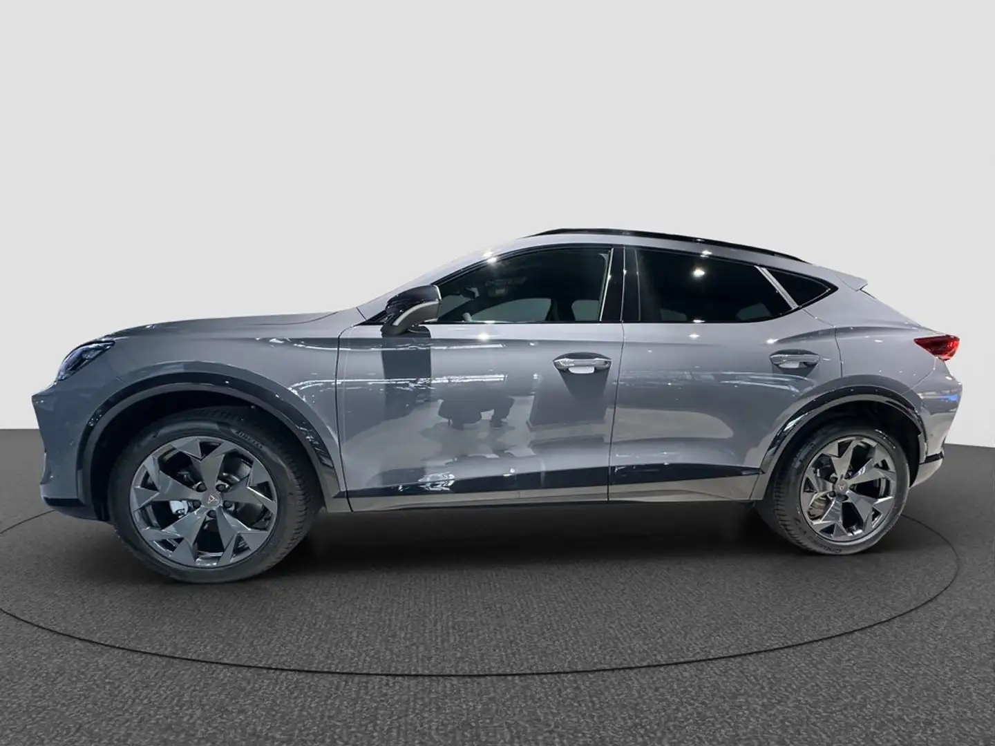 SEAT Sonstige 1.5 eTSI 110 kW Grau - 2