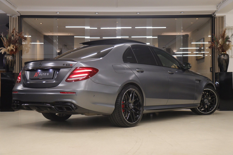 Mercedes-Benz E 63 AMG S 4MATIC+ PANO/360CAM/CARPLAY/MEM/ACC/BOMVOL — photo 4