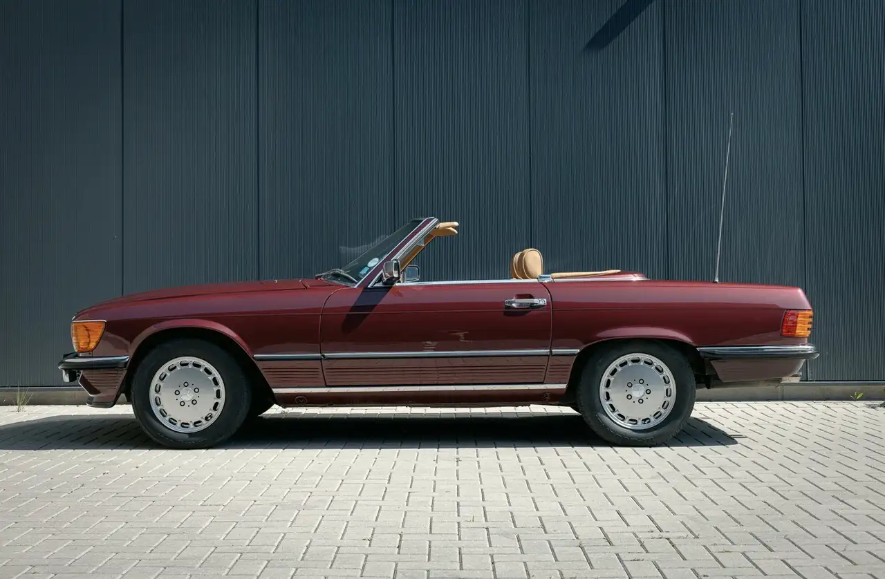 Mercedes-Benz SL 560, foto 9